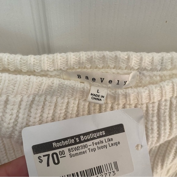 White Knit cropped Top with Multicolor Crochet Sleeves - Picture 6 of 9